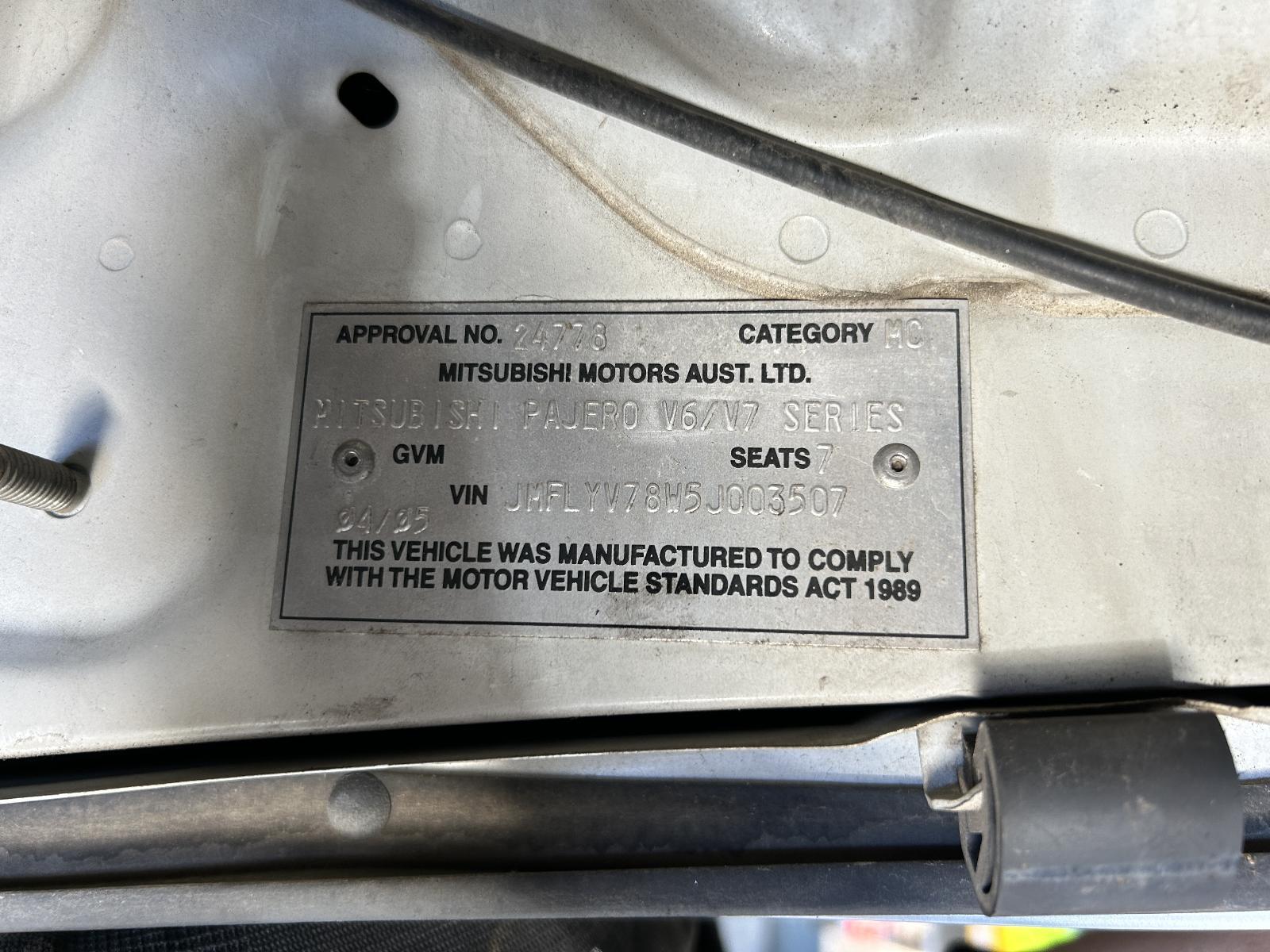 Mitsubishi Pajero Cylinder Head with Internals NP 05/2000-09/2006 - thumbnail 12