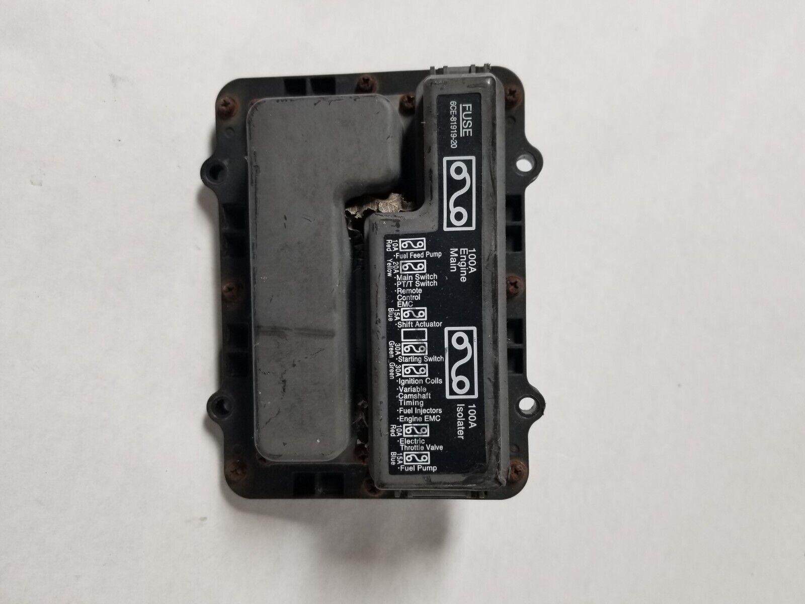 Yamaha 6CE-82170-00-00 Fuse Box F225-F300 4.2L 4 stroke 6CE Yamaha 6CE-82170-00-00 Fuse Box F225-F300 4.2L 4 stroke 6CE