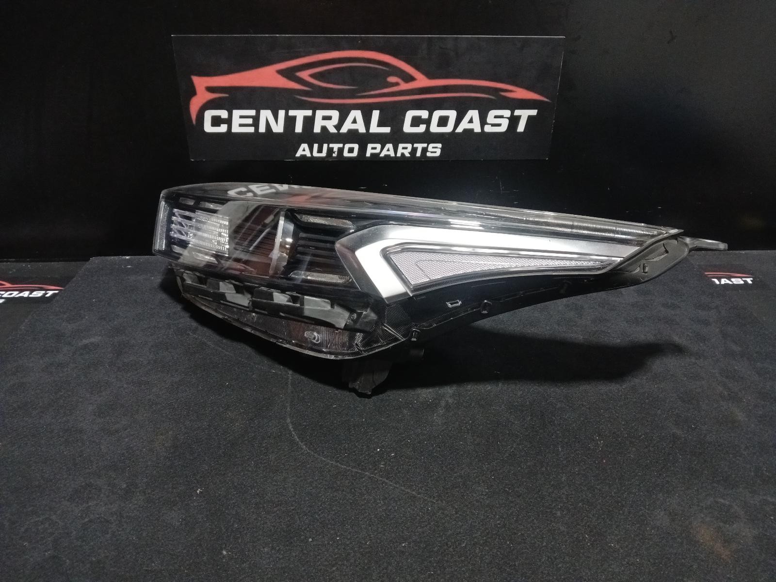 2023 Kia Cerato LEFT HEADLAMP BD HALOGEN TYPE 04/21-09/24 21 22 23 24 image 2