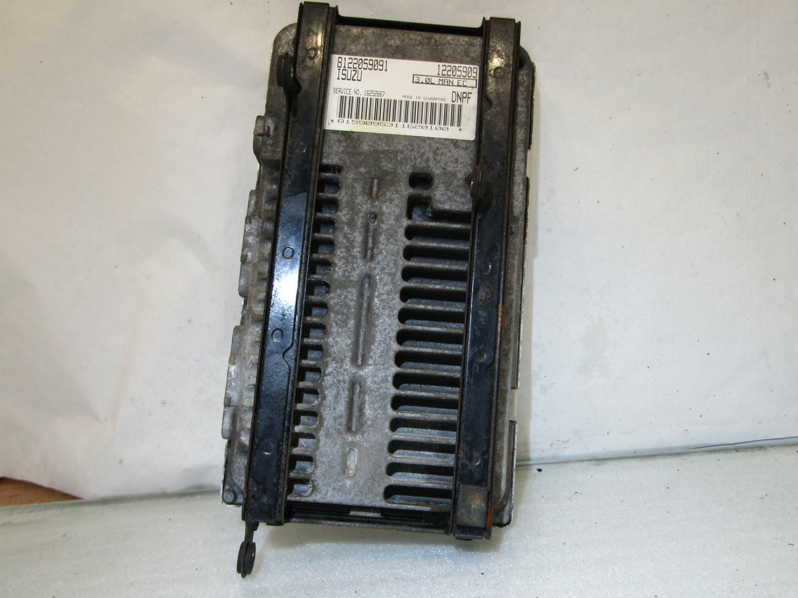 Isuzu Trooper Duty 98-02 3.0 4JX1 Manual Engine ECU control