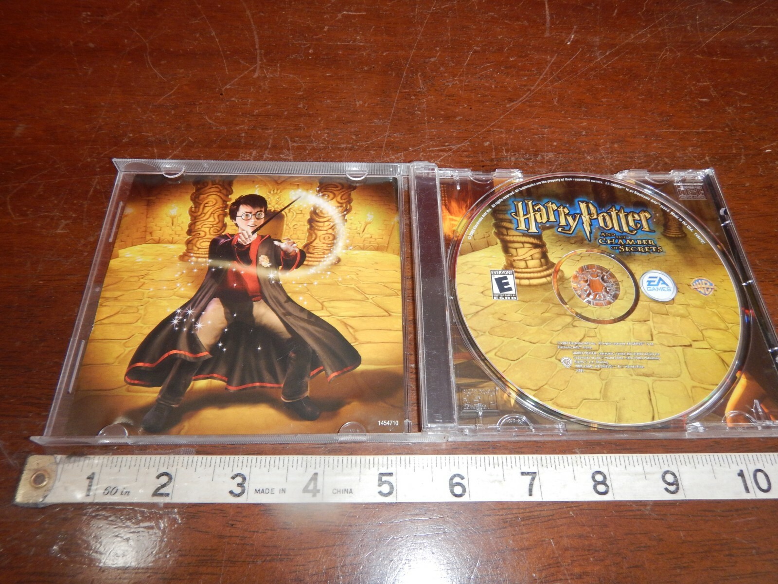 Harry Potter and the Chamber of Secrets (PC, 2002) Complete with key