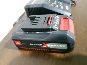 ozito 18v battery and charger