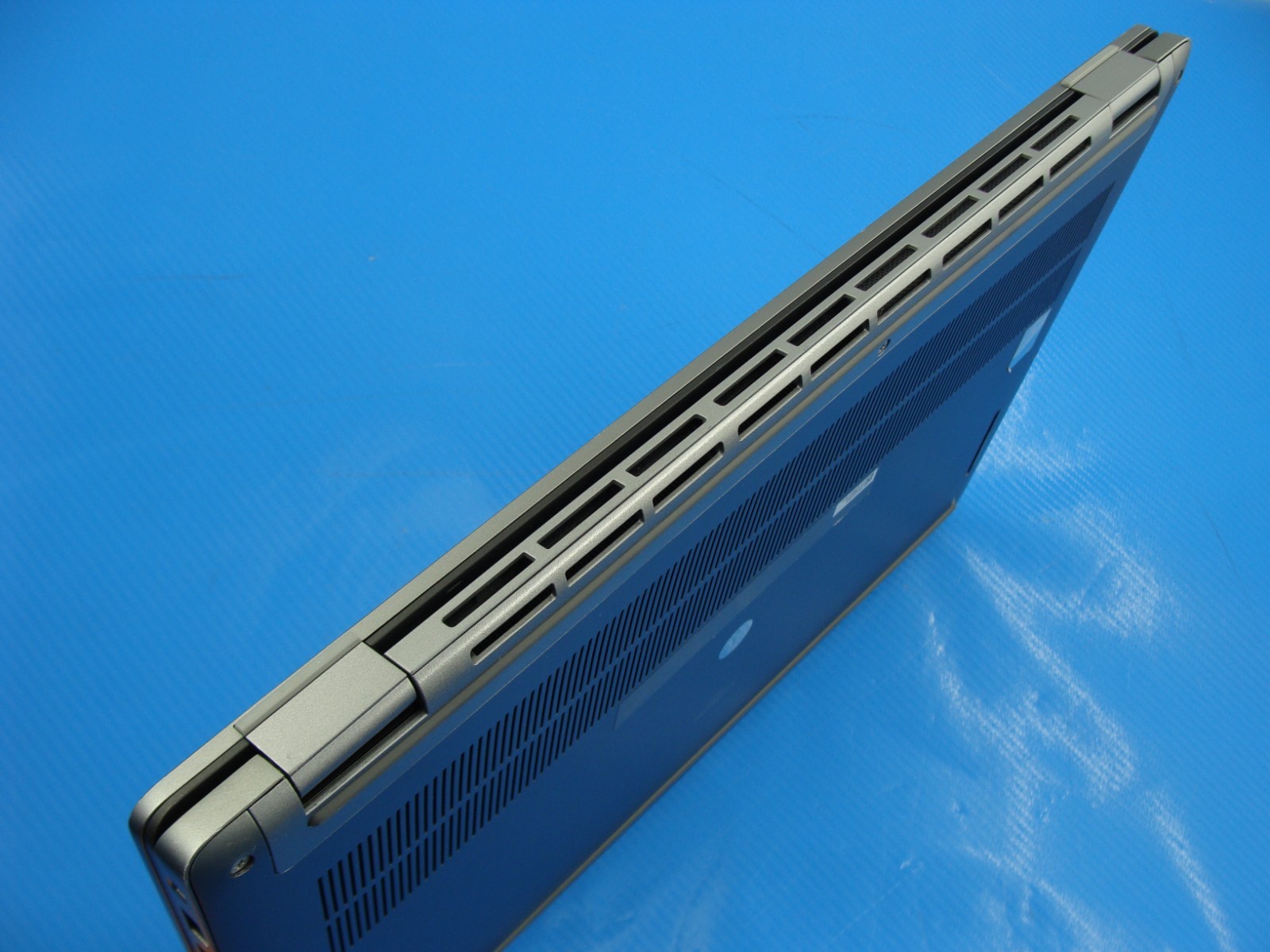 Dell Latitude 7640 16" FHD+ i7-1365U 32GB RAM 512GB SSD Win11 Pro - Thumbnail 11