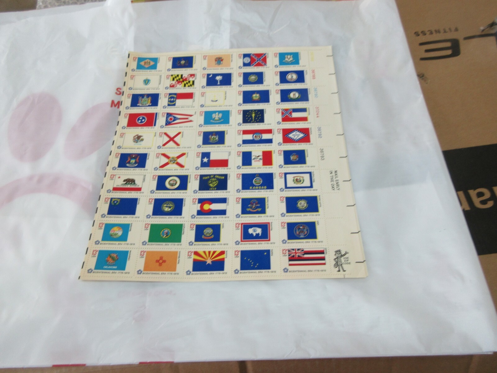 1976 13-cent US stamps Bicentennial State Flags, full sheet