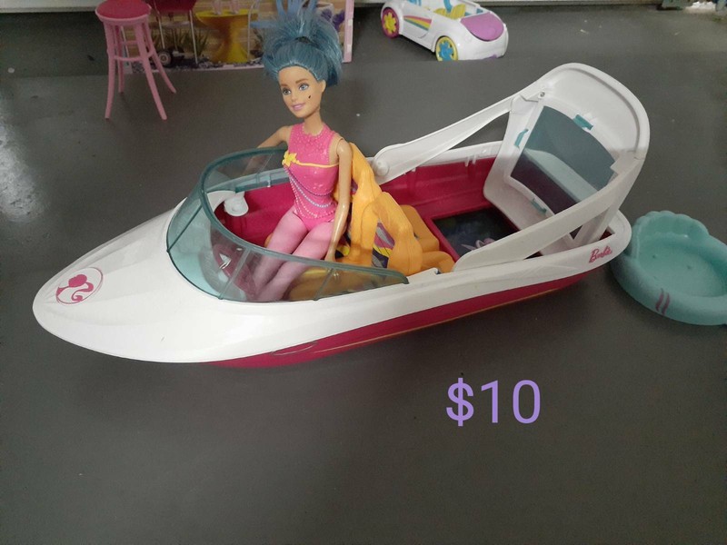barbie ski boat