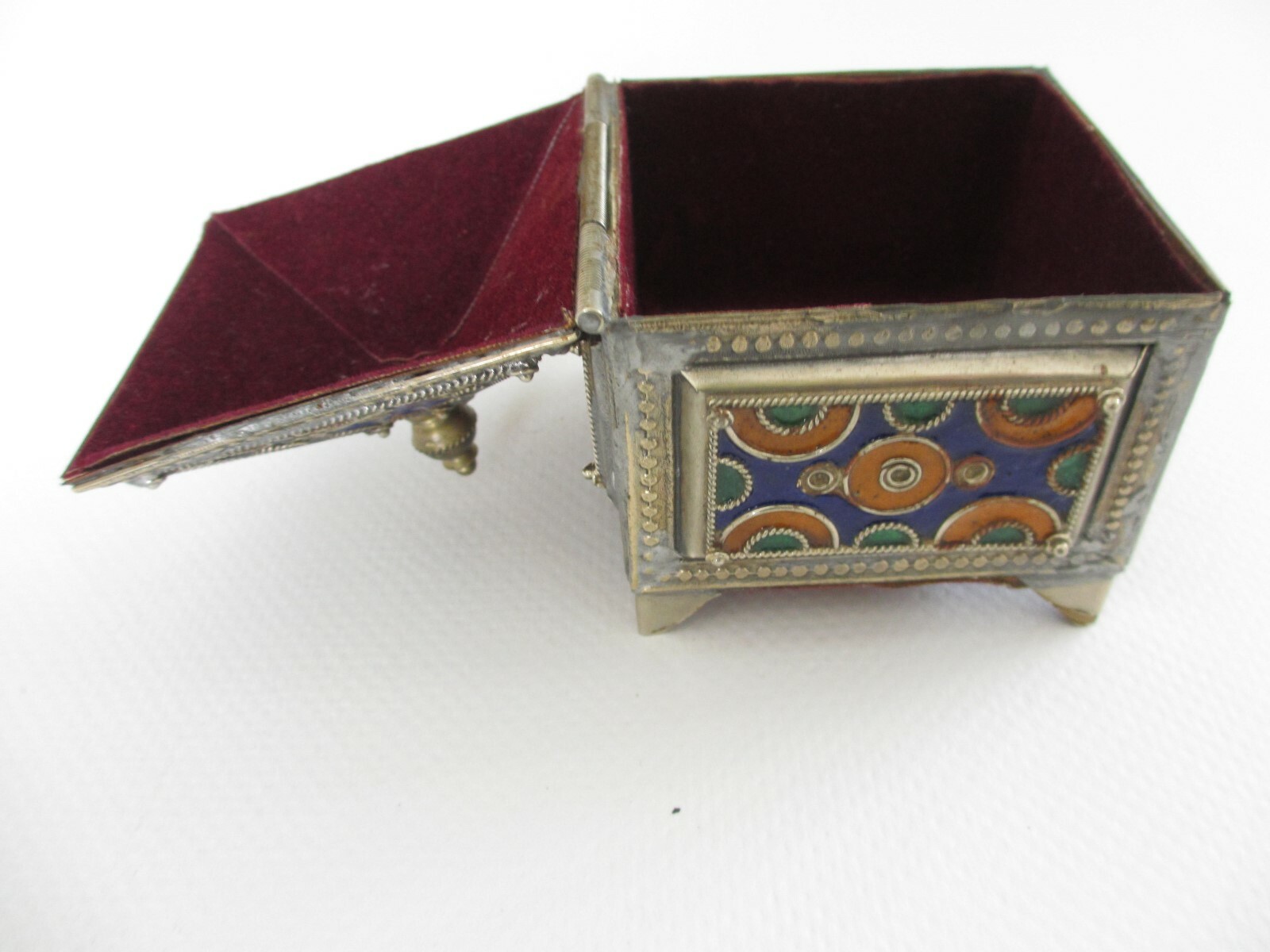 Yemeni Tribal Bedouin MOROCCAN SILVER ENAMEL TRINKET BOX / BETEL NUT SNUFF ? BOX