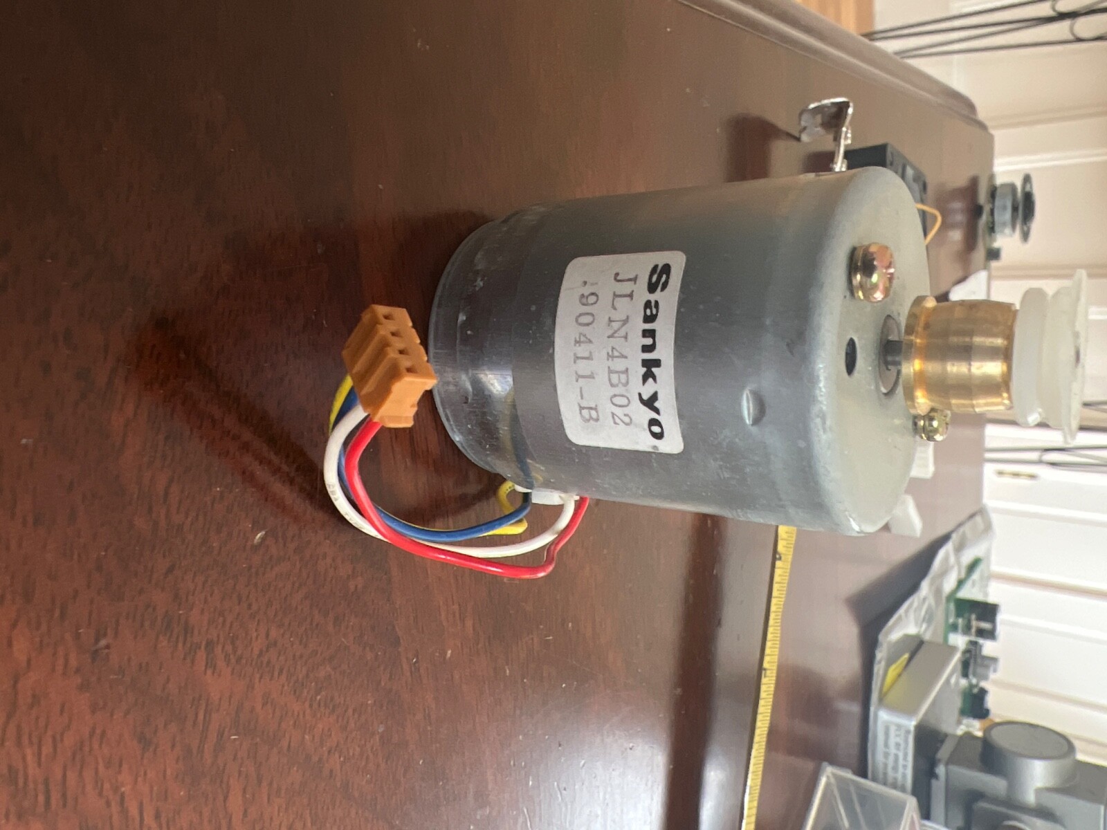 SANKYO motor JLN4B02 12 VDC with 10.8mm Flat belt pulley SANKYO motor JLN4B02 12 VDC with 10.8mm Flat belt pulley