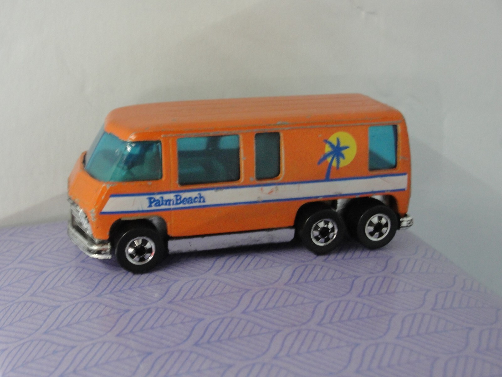 Hot Wheels GMC Motor Home Palm Beach 1976 Orange Blackwall