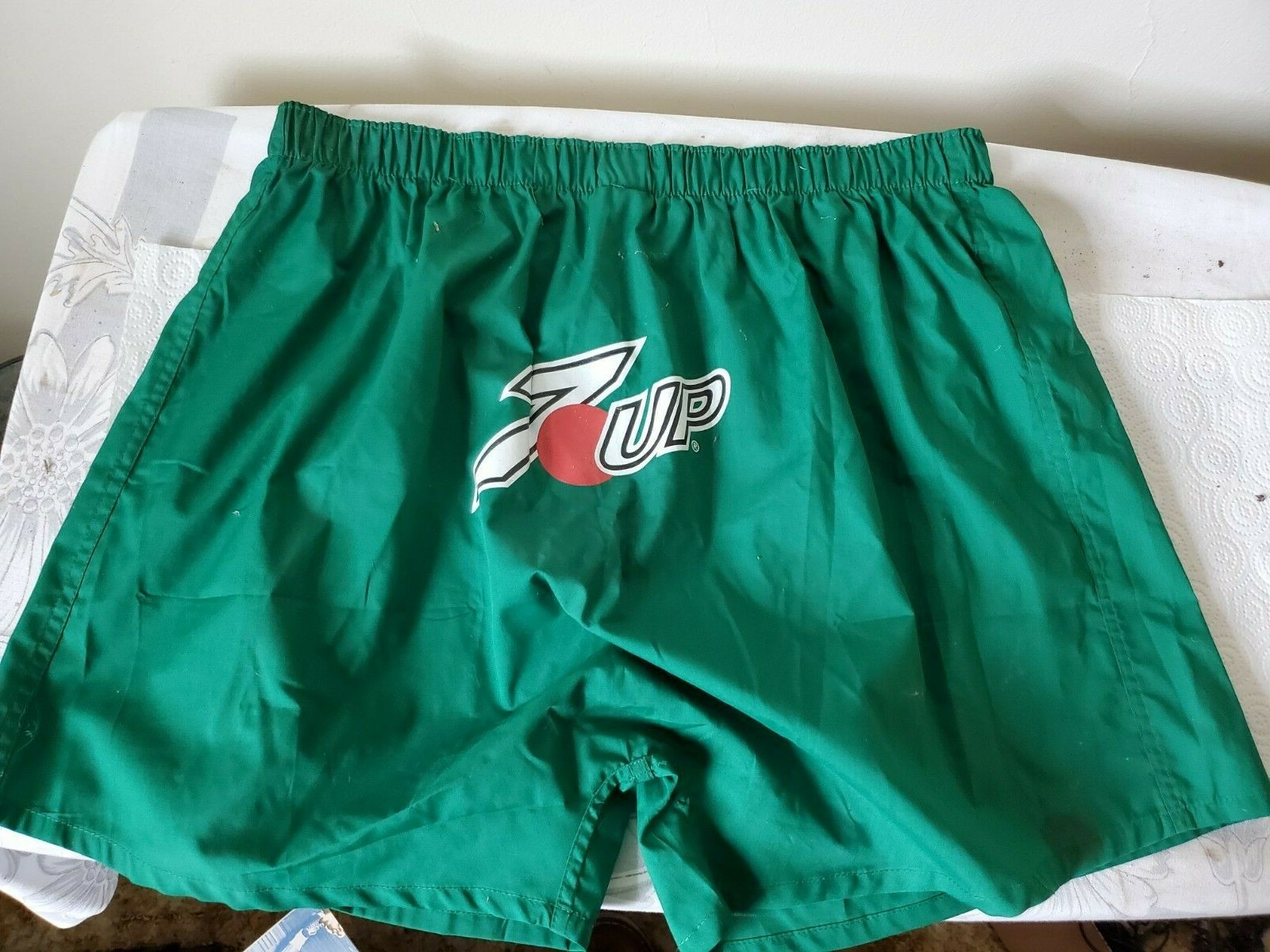 【ポップアップストア限定】OG LOGO LIPSTOP EASY SHORTS green size large shorts 7up logos soda pop decor | eBay