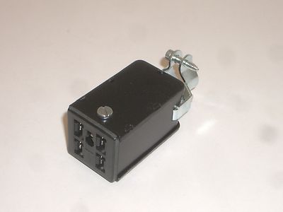 CINCH JONES BEAU MOLEX S-2404-CCT 38541-8404 POWER SOCKET 4 PIN DRAKE TR-7 PS-7