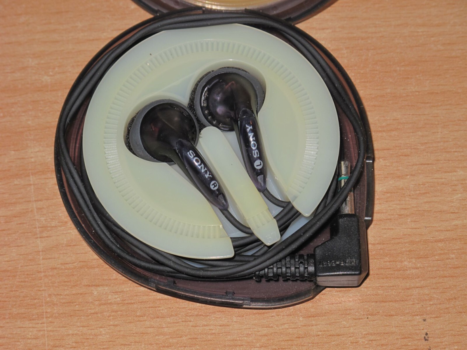 イヤホンのみ SONY SPORTS MDR-E827 イヤホンのみ SONY SPORTS MDR-E827 - メルカリ