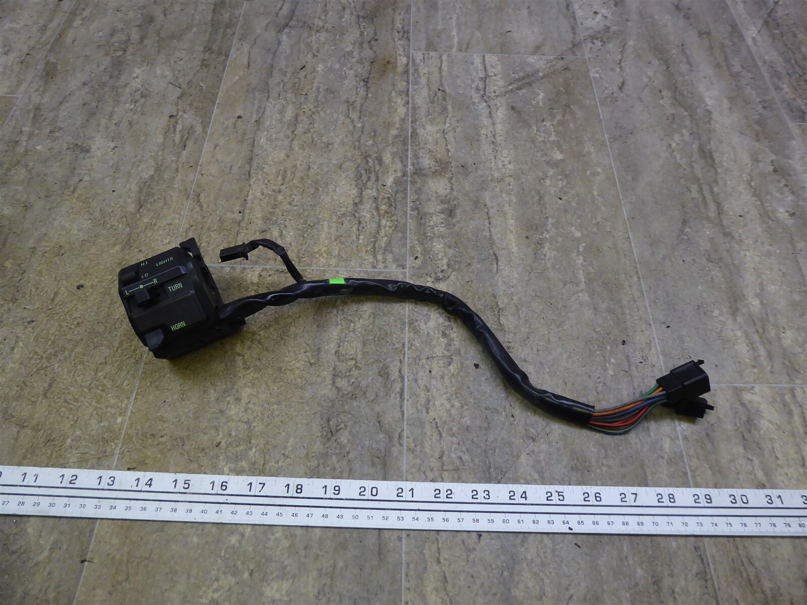 1989 Kawasaki ZX750 H Ninja K174-2) left hand controls