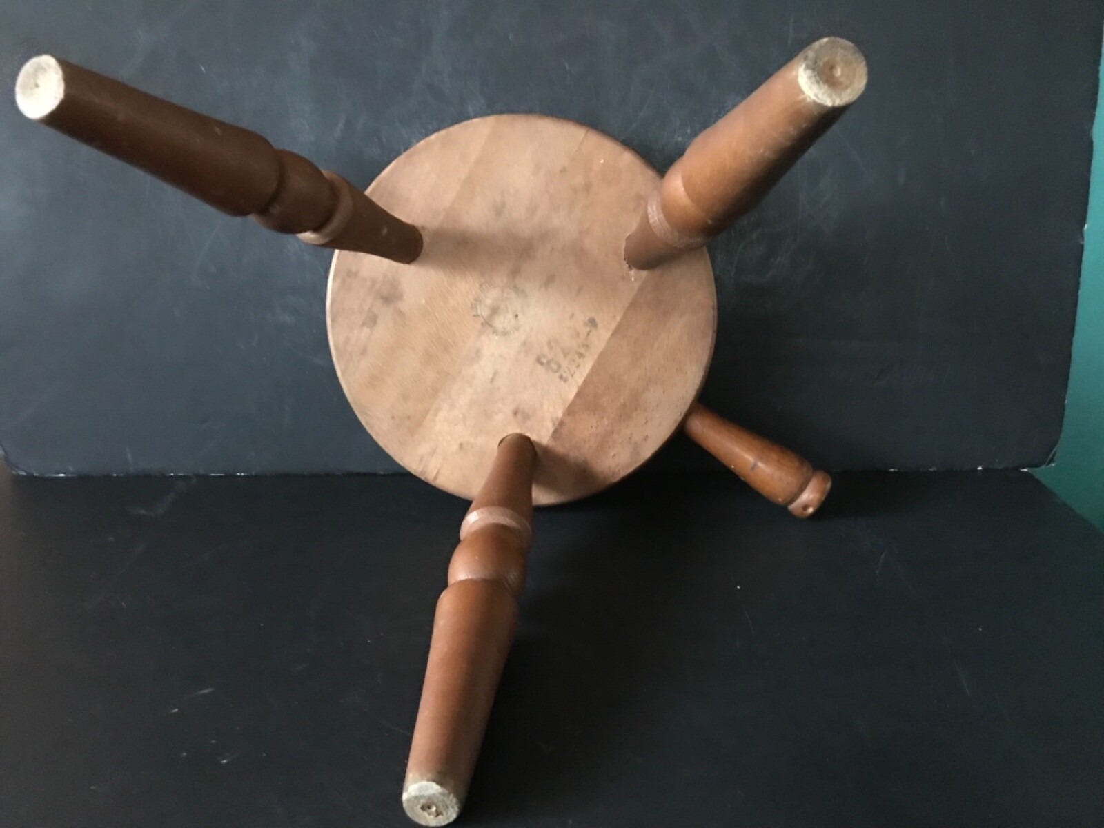 VINTAGE WOOD TRIPOD 3 LEG MILKING STOOL WITH HANDLE Made in Japan