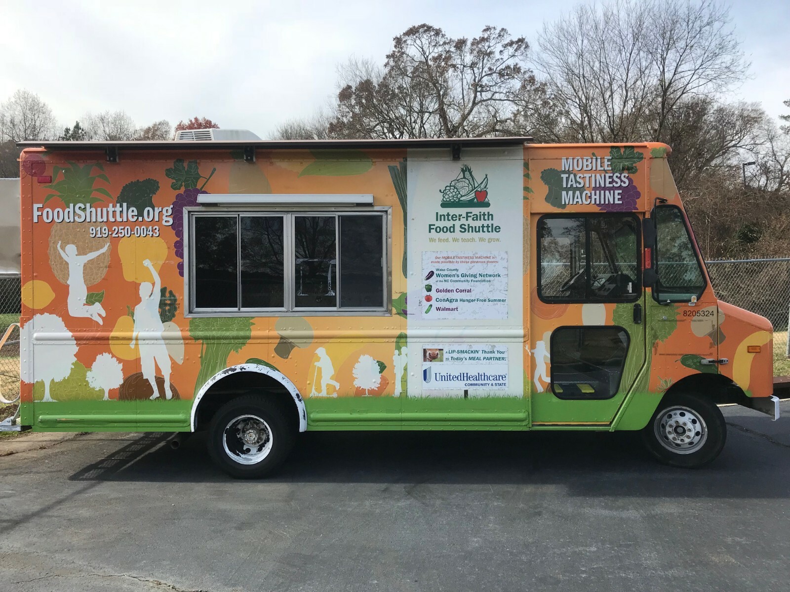 Used Food Truck, VERY LOW MILES. 2007 Ford E-450. READY TO ROLL!!