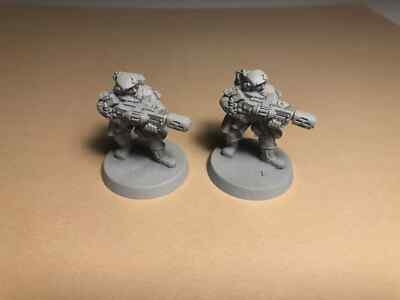 925 Warhammer 40K Astra Militarum IG Storm Troopers w Meltaguns x2 OOP finecast
