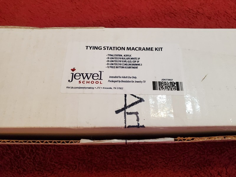 JTV Jewel School Tying Station Macrame Kit