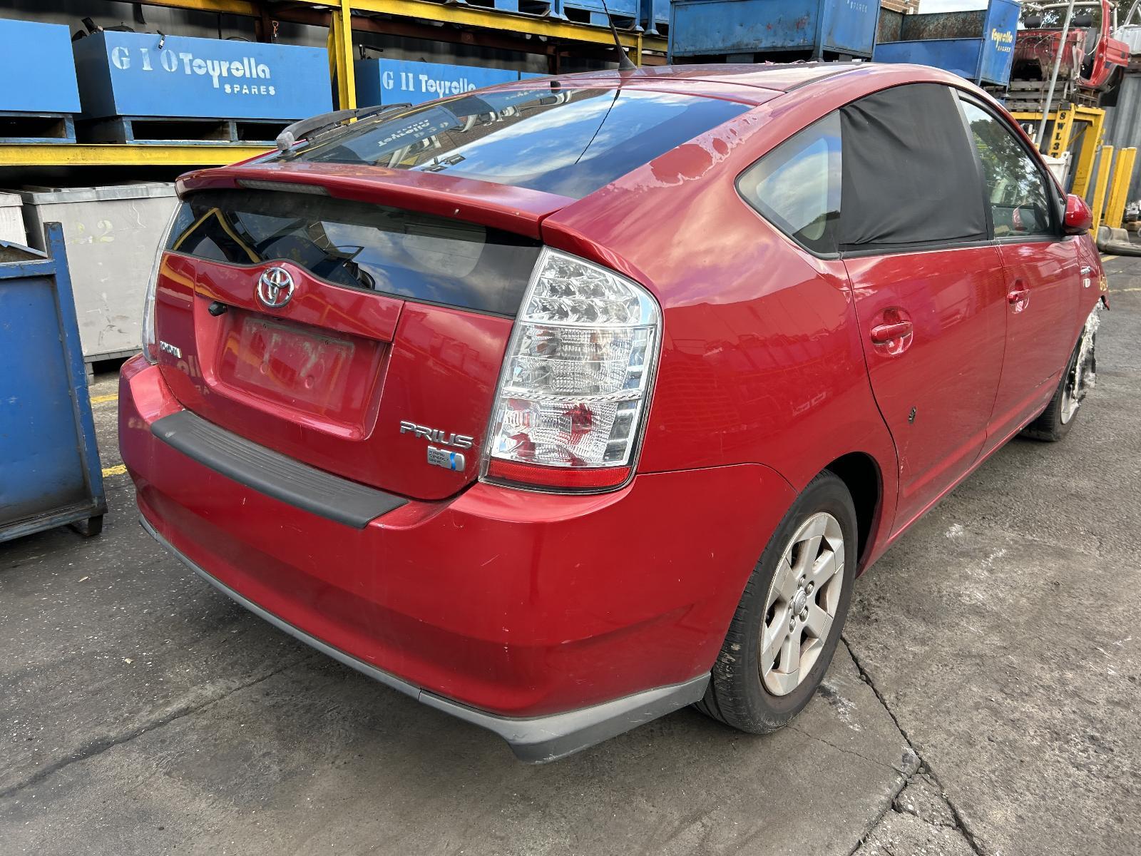 Toyota Prius Left Front Window Switch NHW20 10/2003-05/2009 - thumbnail 4