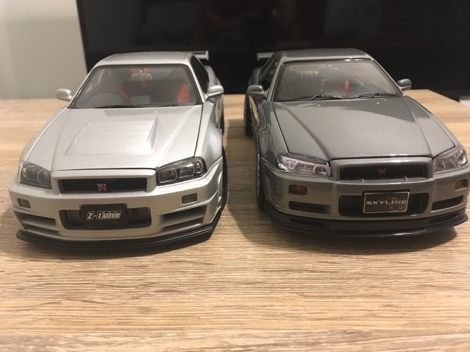 AutoArt 1/18 Nissan SKYLINE R34 GT-R Z-Tune 77352 SILVER AutoArt 1/18 Nissan SKYLINE R34 GT-R Z-Tune 77352 SILVER