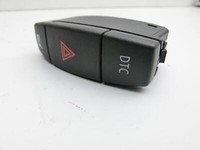BMW E81 1er LCI 120i Warnblinkschalter Schalter DTC ZV BMW E81 1er LCI 120i 18.08.2008 9196712 61319196712... Vorschau 2