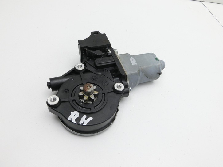 Nissan Juke F15 15-18 Fensterhebermotor Rechts Hinten Nissan Juke F15 15-18 01.01.2017 82731CV01C gebraucht Vorschau 2