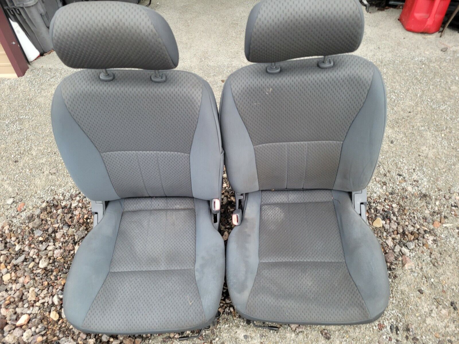 2002 Nissan Xterra Front Seat Set Gray Two Tone Cloth Manual 2002 Nissan Xterra Front Seat Set Gray Two Tone Cloth Manual