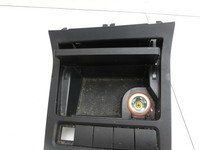 VW Golf VI 5K 08-12 Lim Ablagefach Staufach Fach mit ESP Schalter VW Golf VI 5K 08-12 26.01.2012 5K0857961A gebraucht Vorschau 2