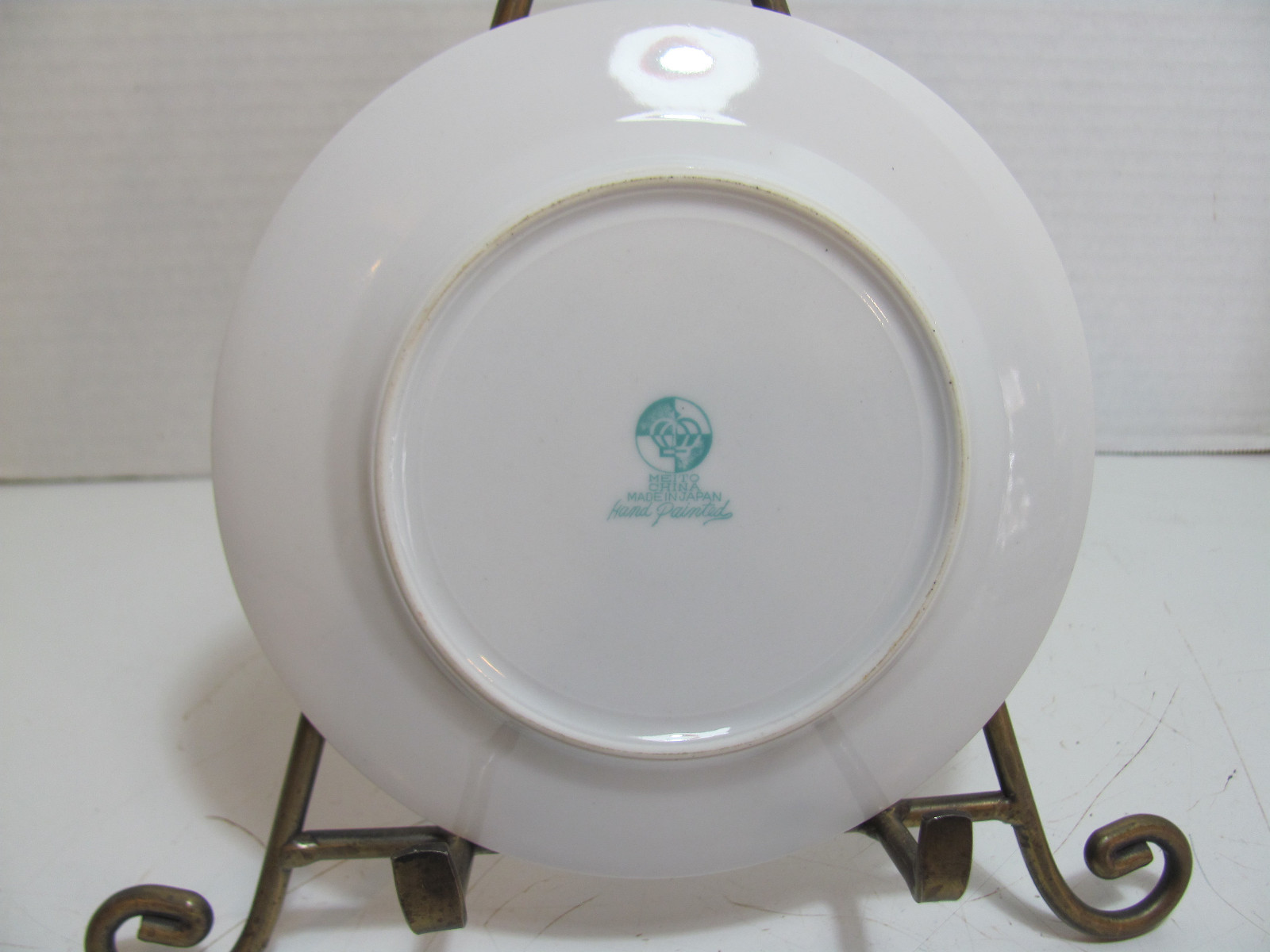 MEITO FINE CHINA HAND PAINTED FLORAL PATTERN SET OF 4 BREAD & BUTTER PLATES