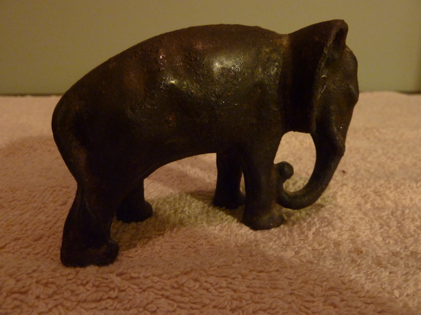 Arcade?? Antique Cast Iron Elephant Solid Piece Heavy Paperweight?