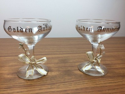 Set of 2- 50th GOLDEN WEDDING ANNIVERSARY GOLD TRIM CHAMPAGNE TOASTING GLASSES