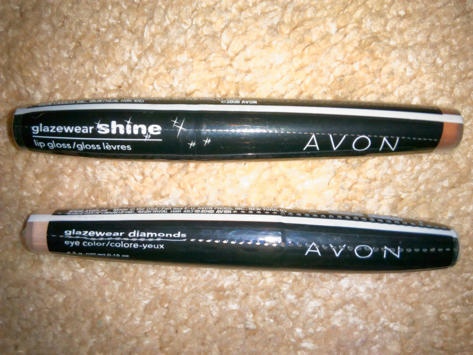 NWT AVON GLAZEWEAR DIAMOND EYE COLOR AND GLAZEWEAR LIP GLOSS 2 PC BEAUTY SET