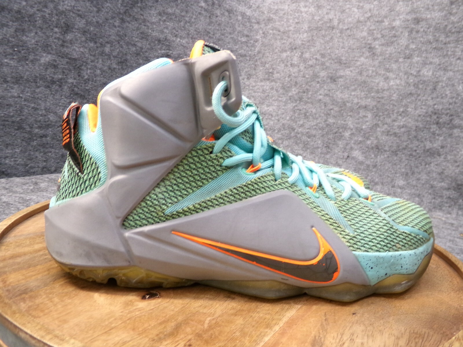 ナイキ レブロン 12 NSRL \"Hyper Turquoise\" LeBron 12 'NSRL' - Nike - 684593 301 - hyper turquoise/black
