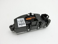 Audi A3 8V 12-16 Widerstand Gebläse Lüfter Gebläseregler Audi A3 8V 12-16 17.06.2014 5Q0907521E F011500105 gebraucht Vorschau 3