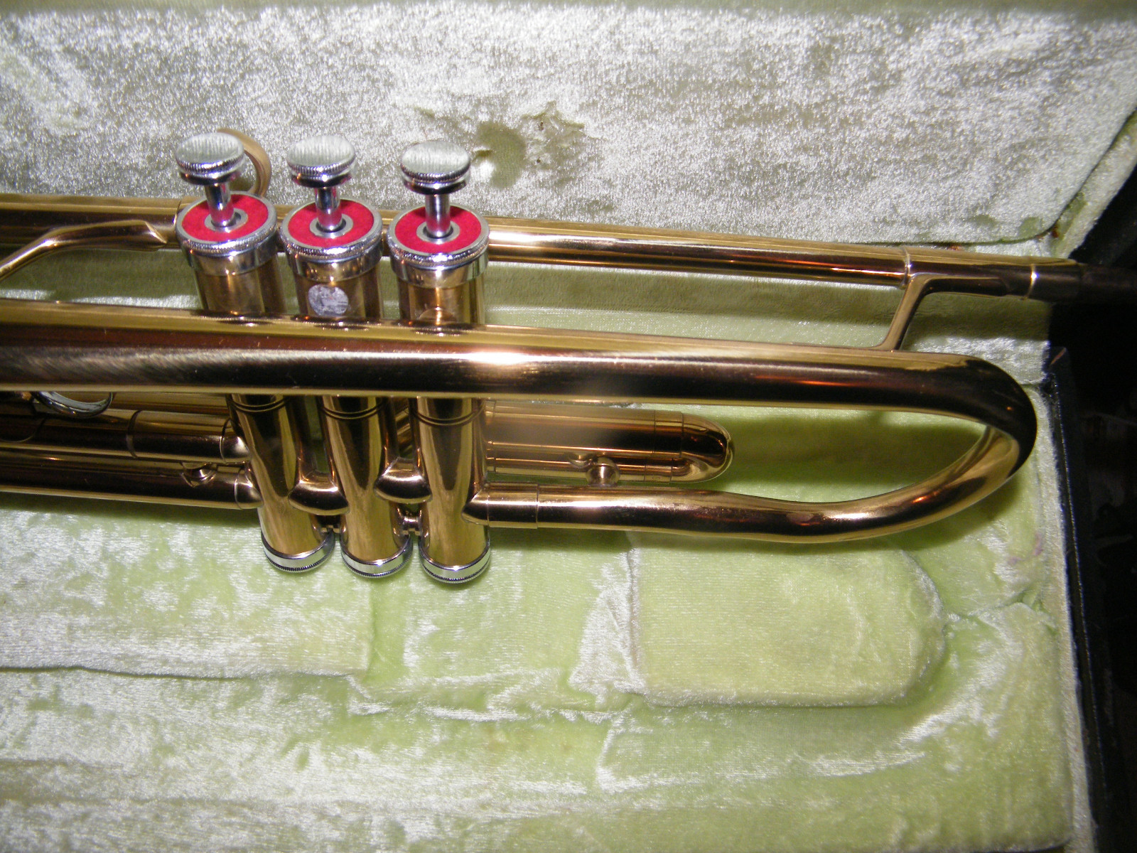 Nice lightly damaged Heimer M4015-1 Trumpet in very nice case/ 7C mouthpiece