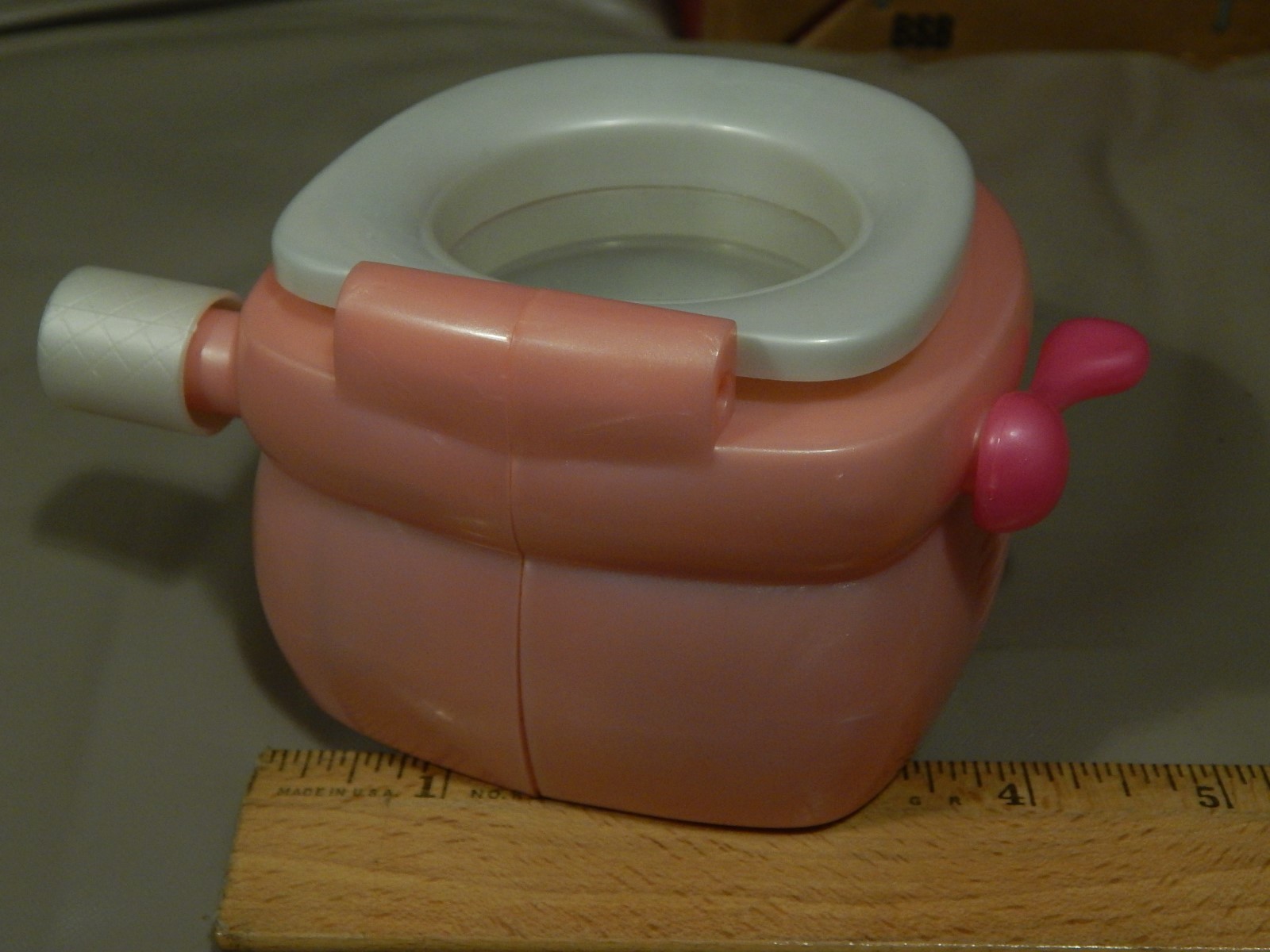 Mattel 2011 Little Mommy Baby Audible Potty Training Toilet Toy w/ Sound Ltd