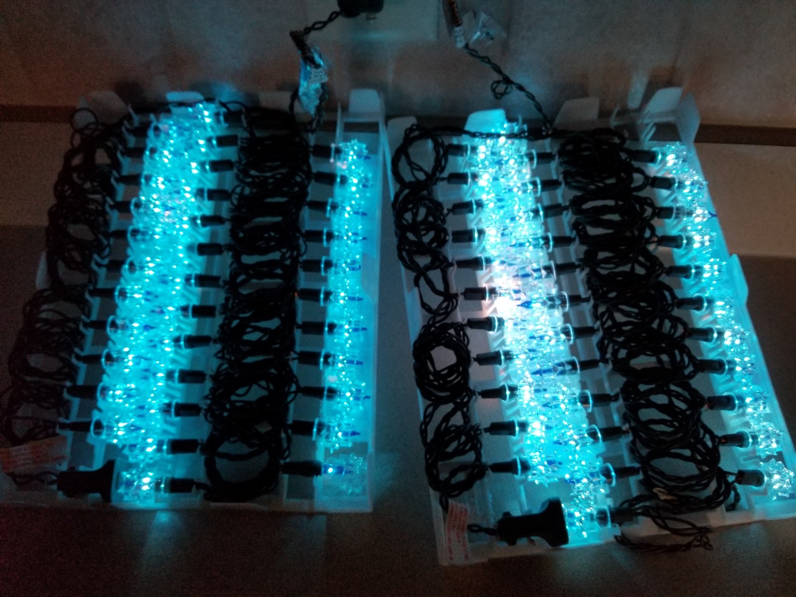 2 RARE NIB Crystal Star Christmas Lights, 2 Strings of Blue Lights, NEW IN BOX