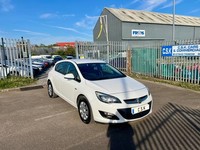 2013 Vauxhall Astra 1.7 CDTi 16V ecoFLEX 130 ES 5dr Ex Police HATCHBACK Diesel M