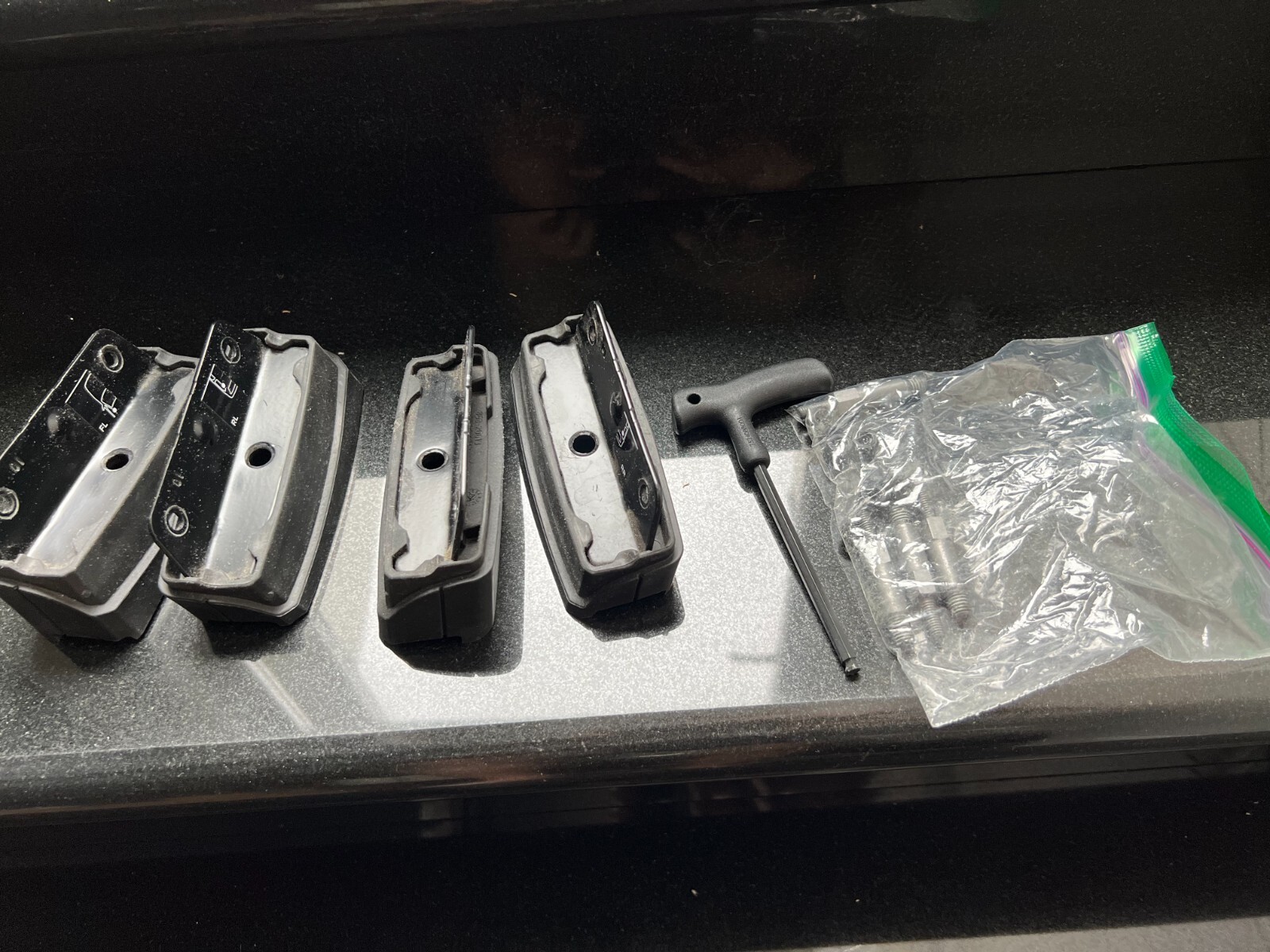Base - Mercedes Benz - With Wrench