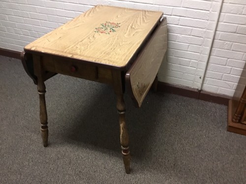 ANTIQUE VTG RETRO METAL TOPPED DROP LEAF TABLE MADE IN 1931 ANTIQUE VTG RETRO METAL TOPPED DROP LEAF TABLE MADE IN 1931