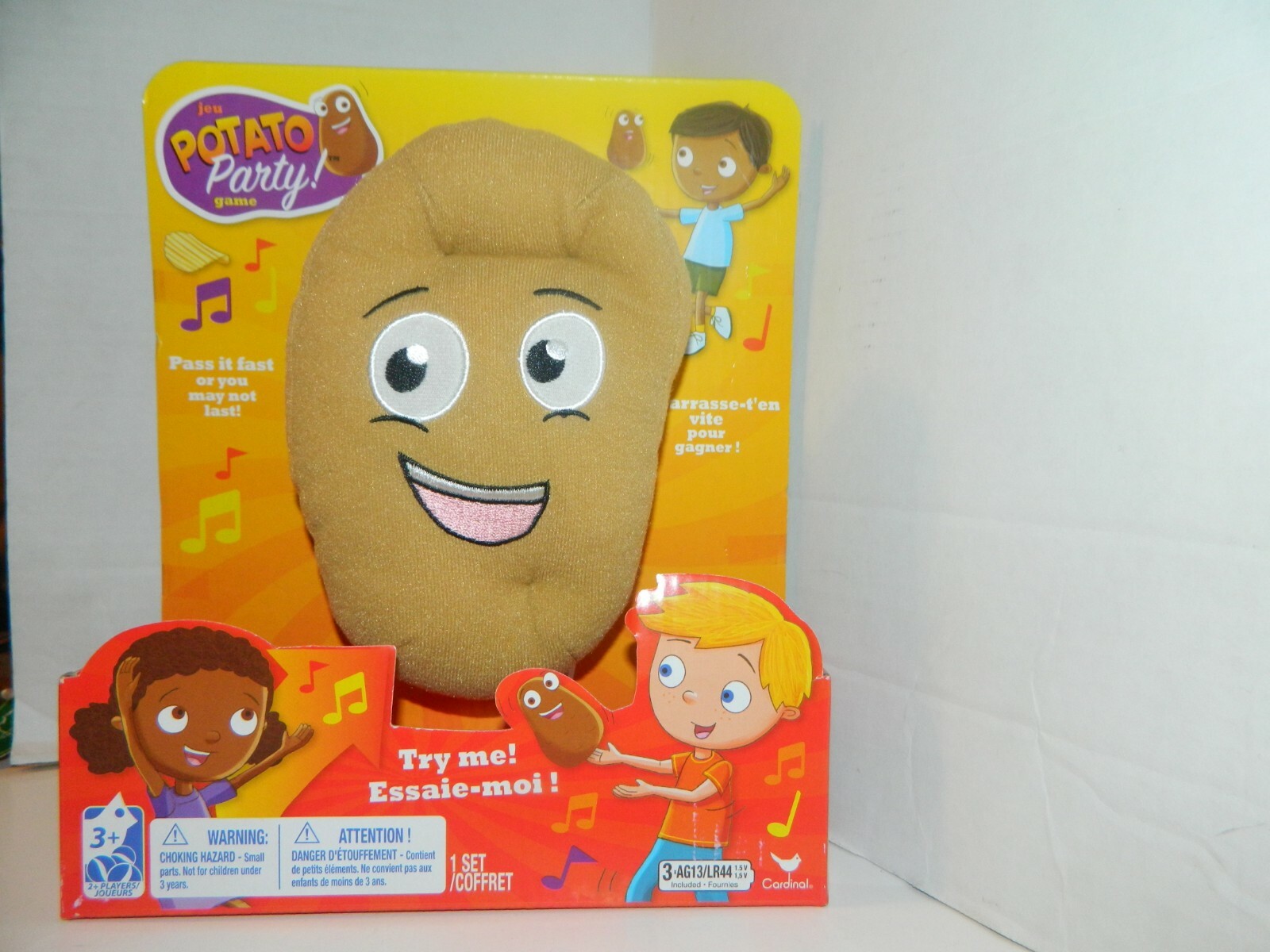 POTATO PARTY ELECTRONIC MUSICAL PASSING GAME FAMILY FUN BY CARDINAL