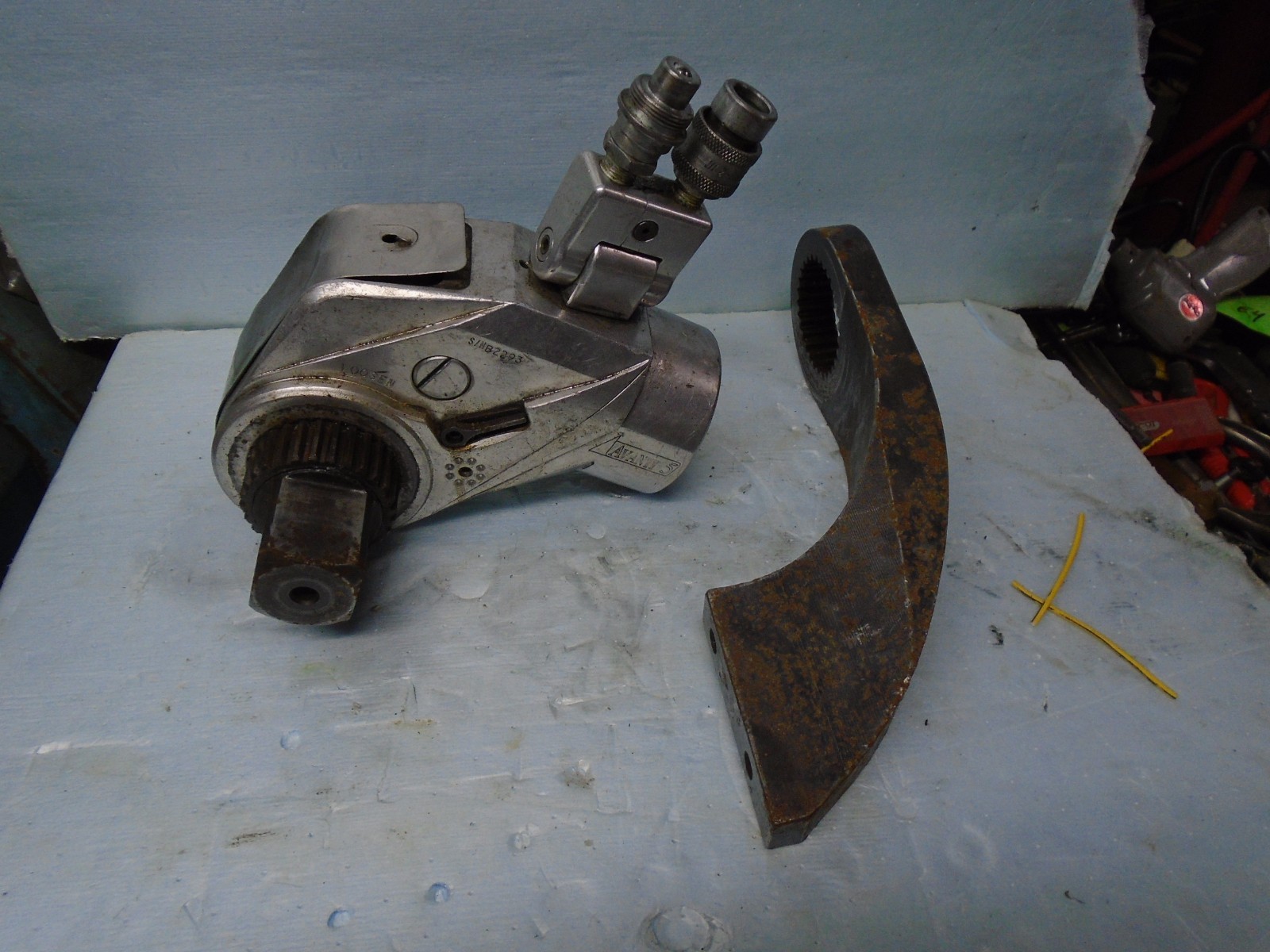 HYTORC Avanti 5 Hydraulic Torque Wrench 1-1/2