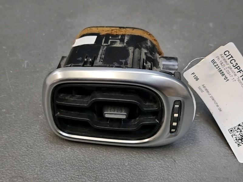 AÃ©Rateur Gauche Ou Central Droit Noir/Chrome - Citroen C3 Picasso - 9682570377