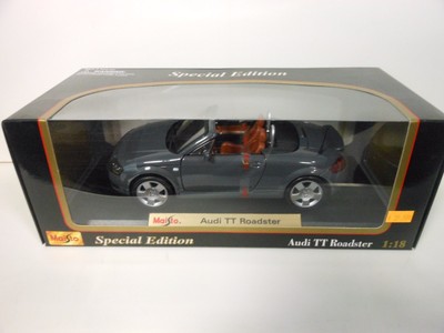 Maisto Audi TT Roadster Gray Die-cast 1:18 Scale