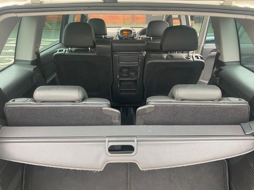 Vauxhall Zafira image