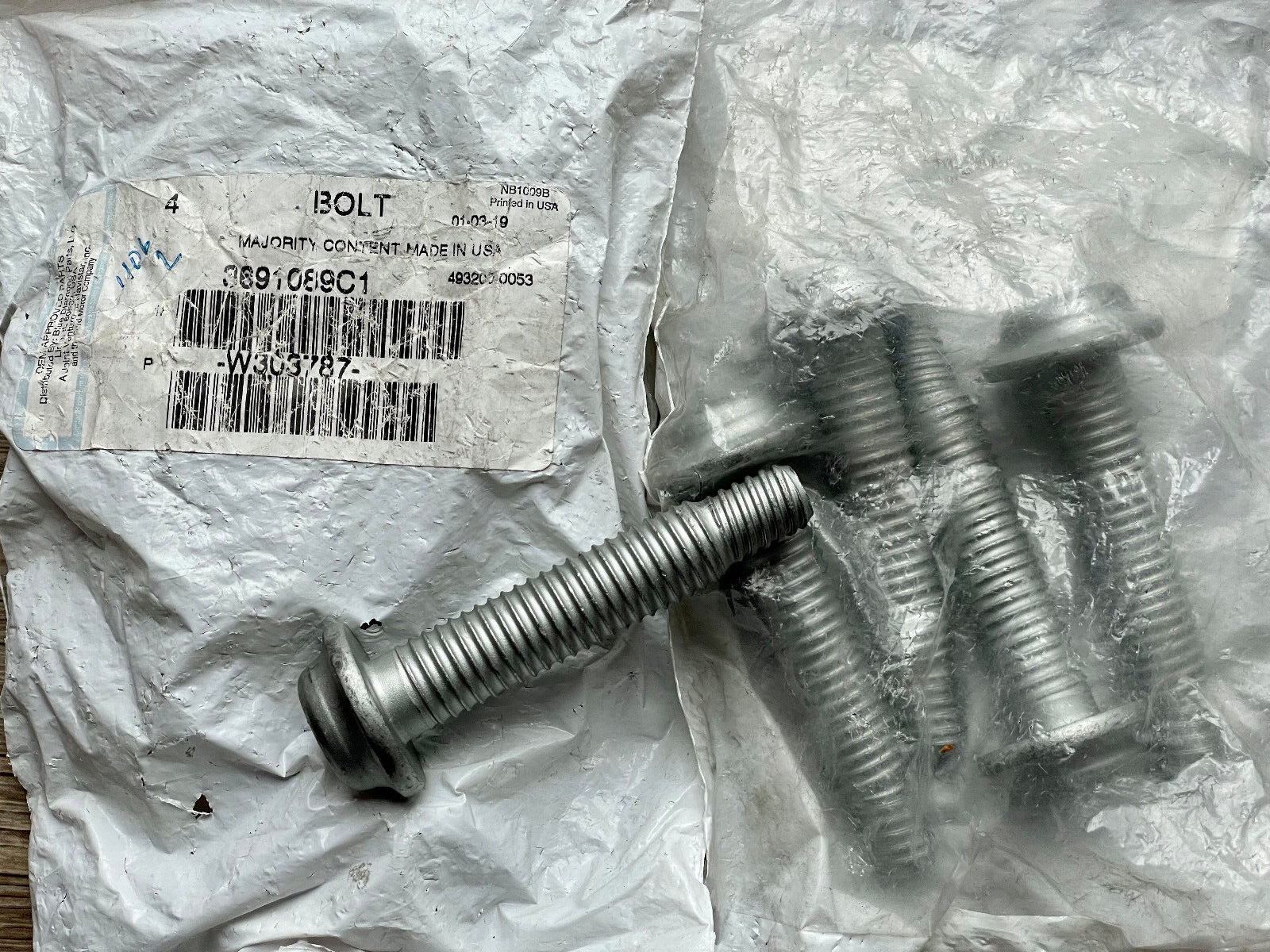 PACK OF 4, BOLT HUCK-SPIN 5/8 DIAMETER-20, 3691089C1, 1518209C1, W303787 PACK OF 4, BOLT HUCK-SPIN 5/8 DIAMETER-20, 3691089C1, 1518209C1, W303787