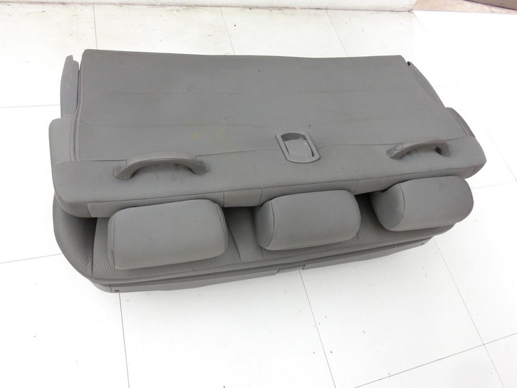 Ssangyong Rodius II 13-19 Sitz Rücksitzbank Hinten Ssangyong Rodius II 13-19 02.10.2014 gebraucht Bild 5