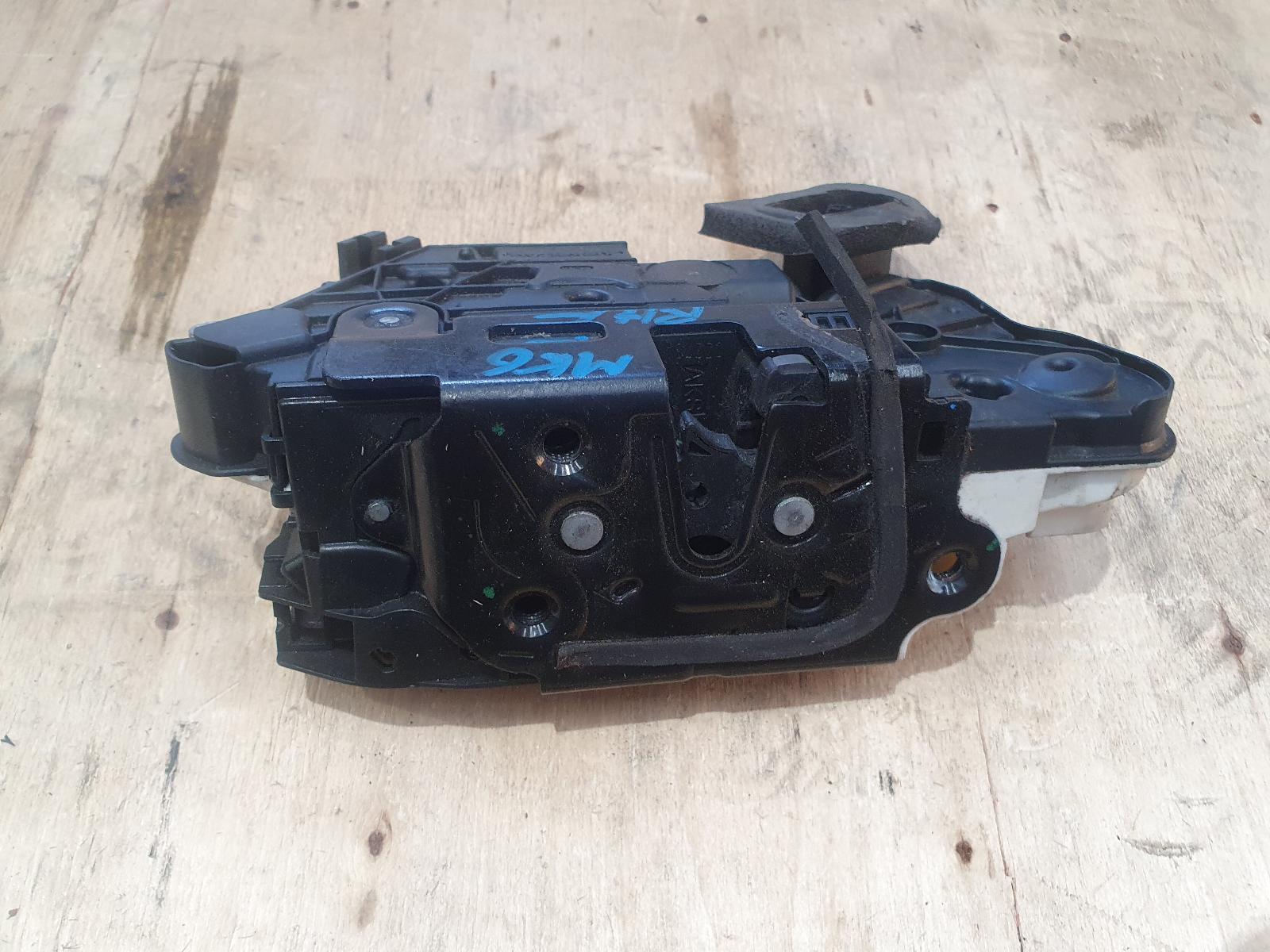 2011 Golf VW RIGHT FRONT DOOR LOCK GEN 6 HATCH/CABRIO image 6