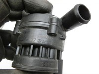 Mercedes W176 A200 12-15 1,6 115KW Umwelzpumpe Heizung Pumpe Mercedes W176 A200 12-15 05.11.2012 A2048350364... Vorschau 6