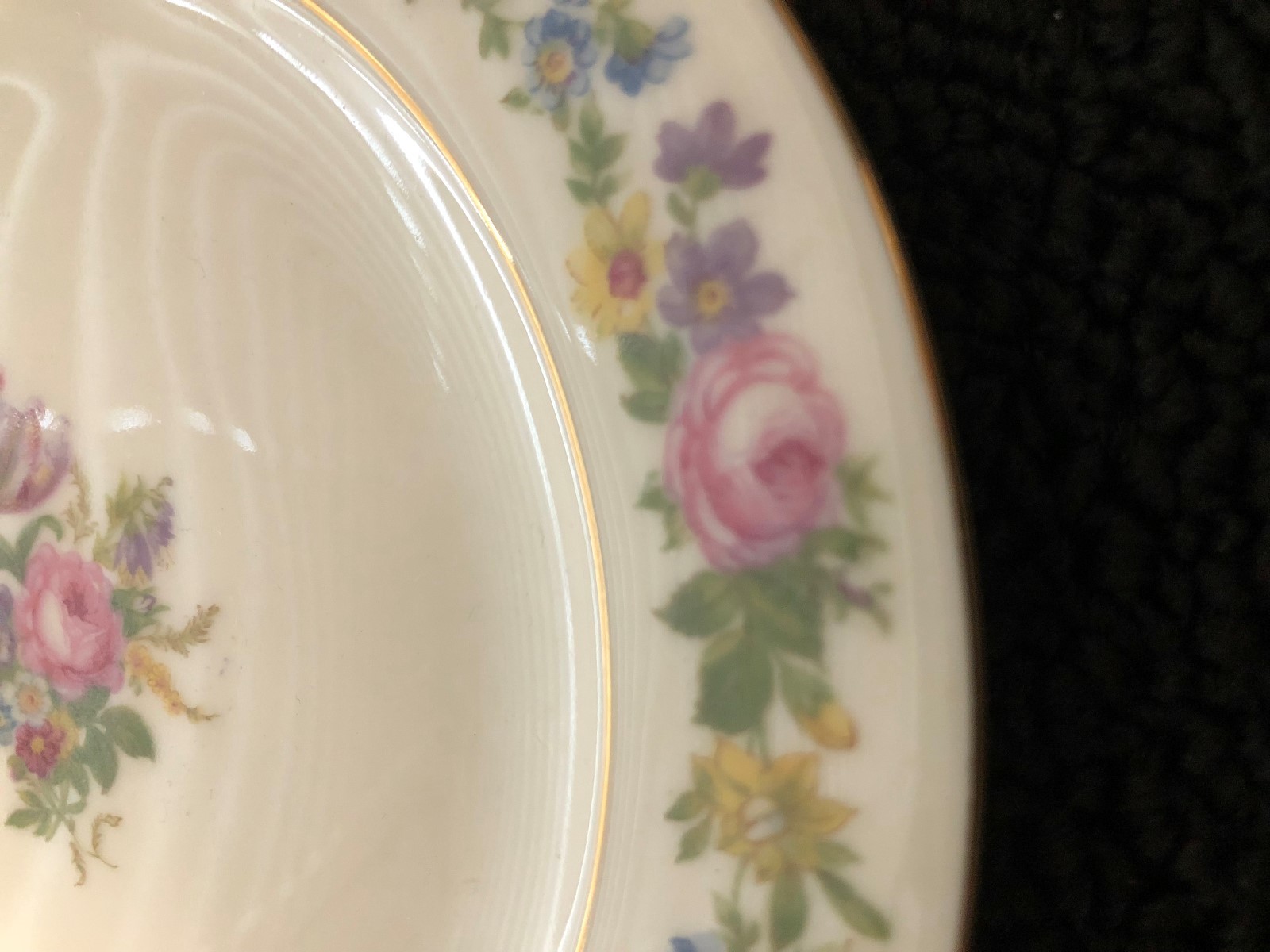 Czechoslovakia China Design # 23458  set of 4 bread/butter plates pre-owned