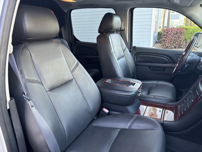 image 12 of interior