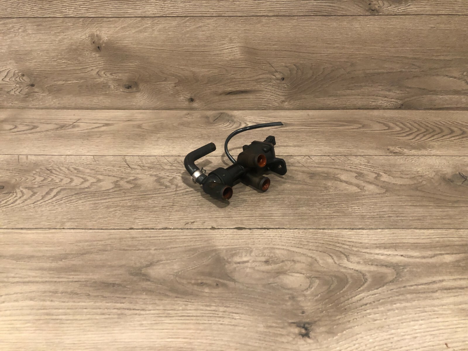 MERCEDES R107 W123 W126 560SEL AUXILIARY WATER PUMP HEATER CONTROL